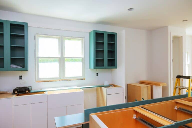 why choose professional cabinet painting