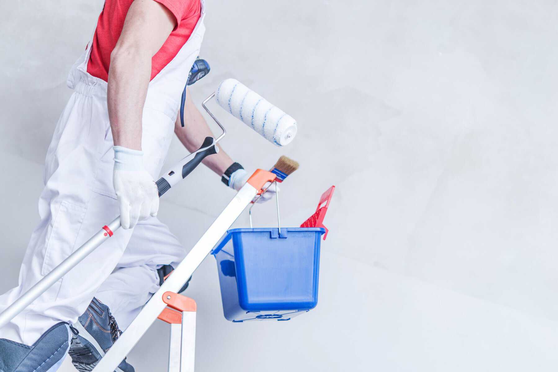 how professionals choose the right exterior paint for your home