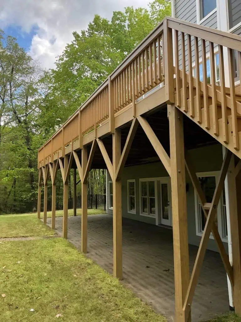 Deck and Fence Staining