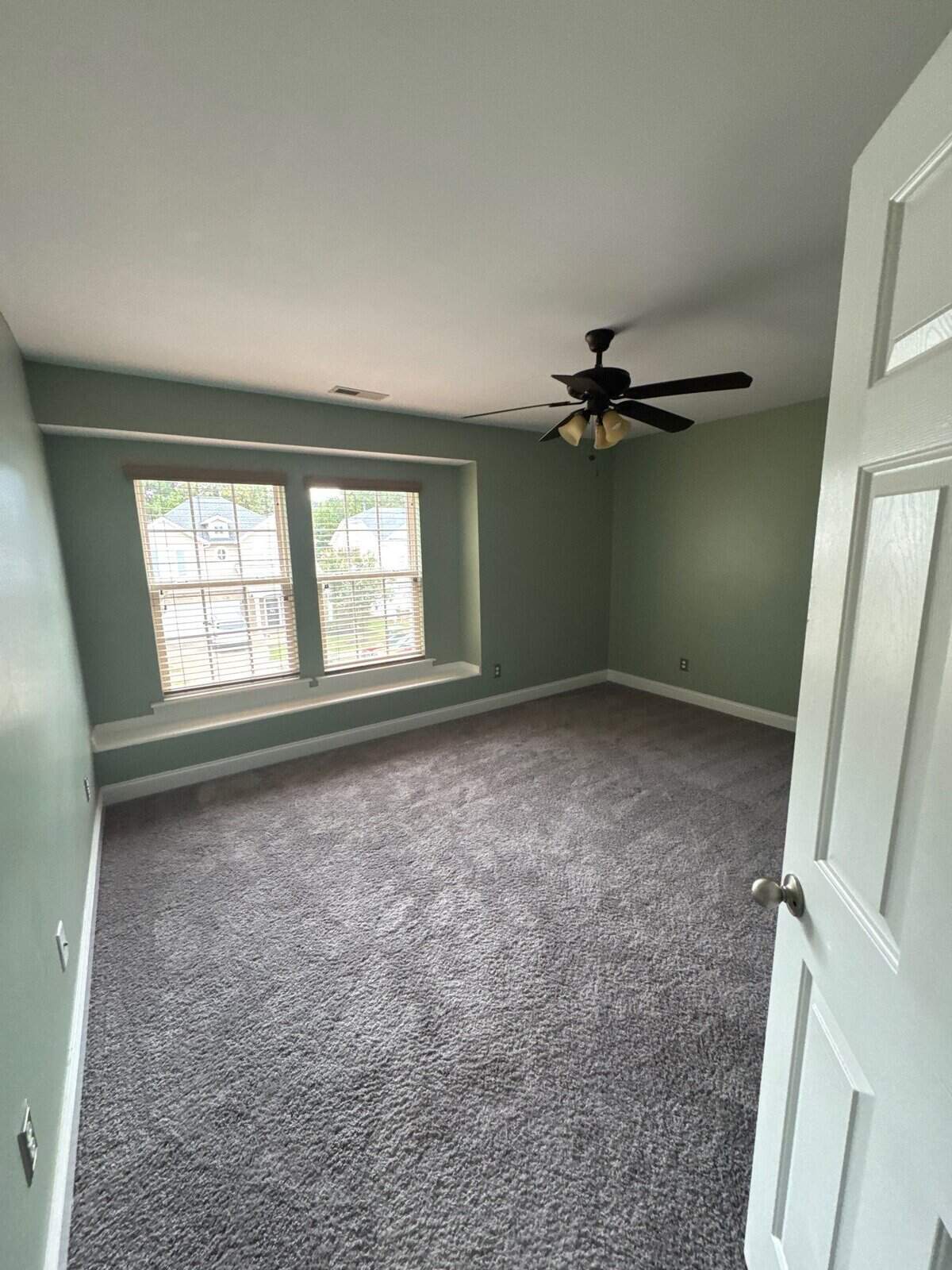 How to Fix Peeling Paint and Prevent Future Damage